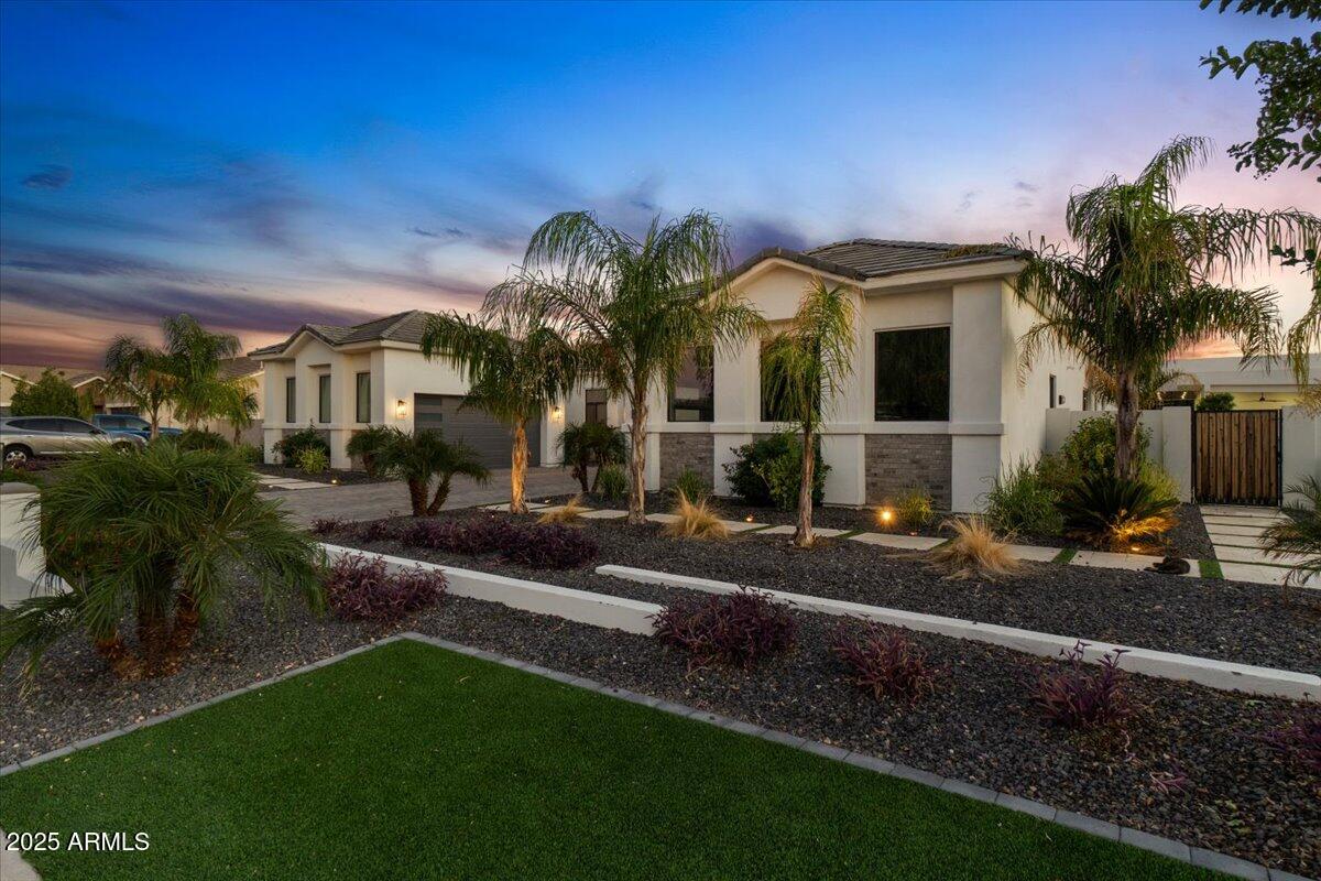 1161 E Birchwood Place