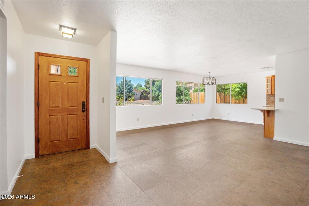 250 N CANYON DIABLO Road
