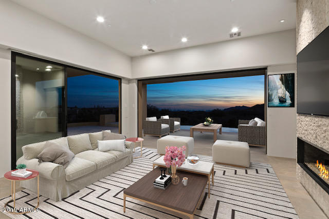DESERT MOUNTAIN - Residential
