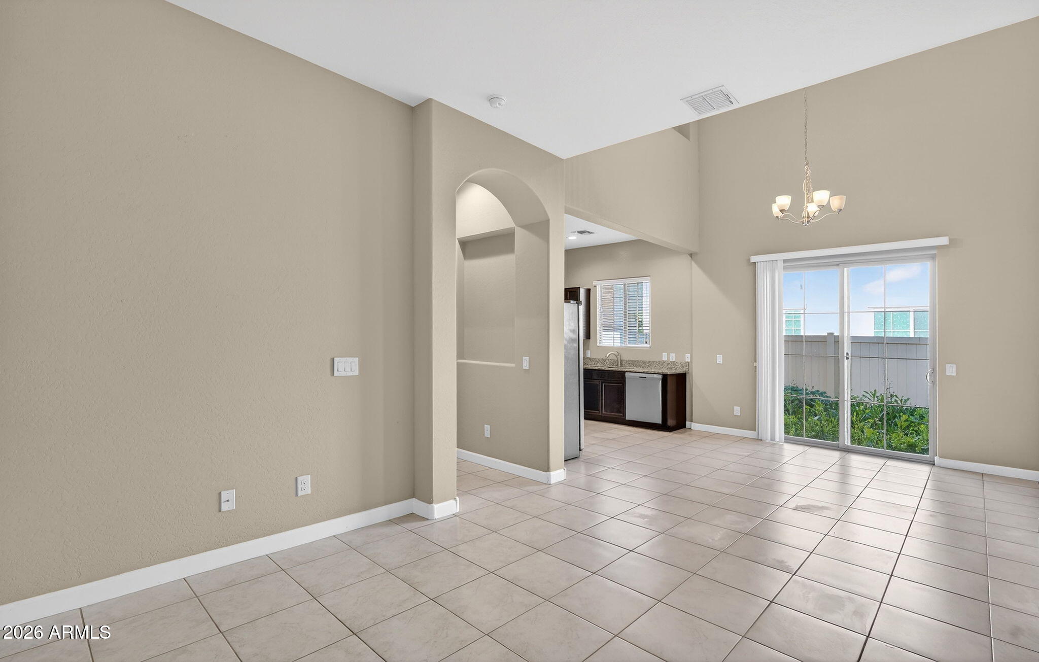 1367 S COUNTRY CLUB Drive 1319