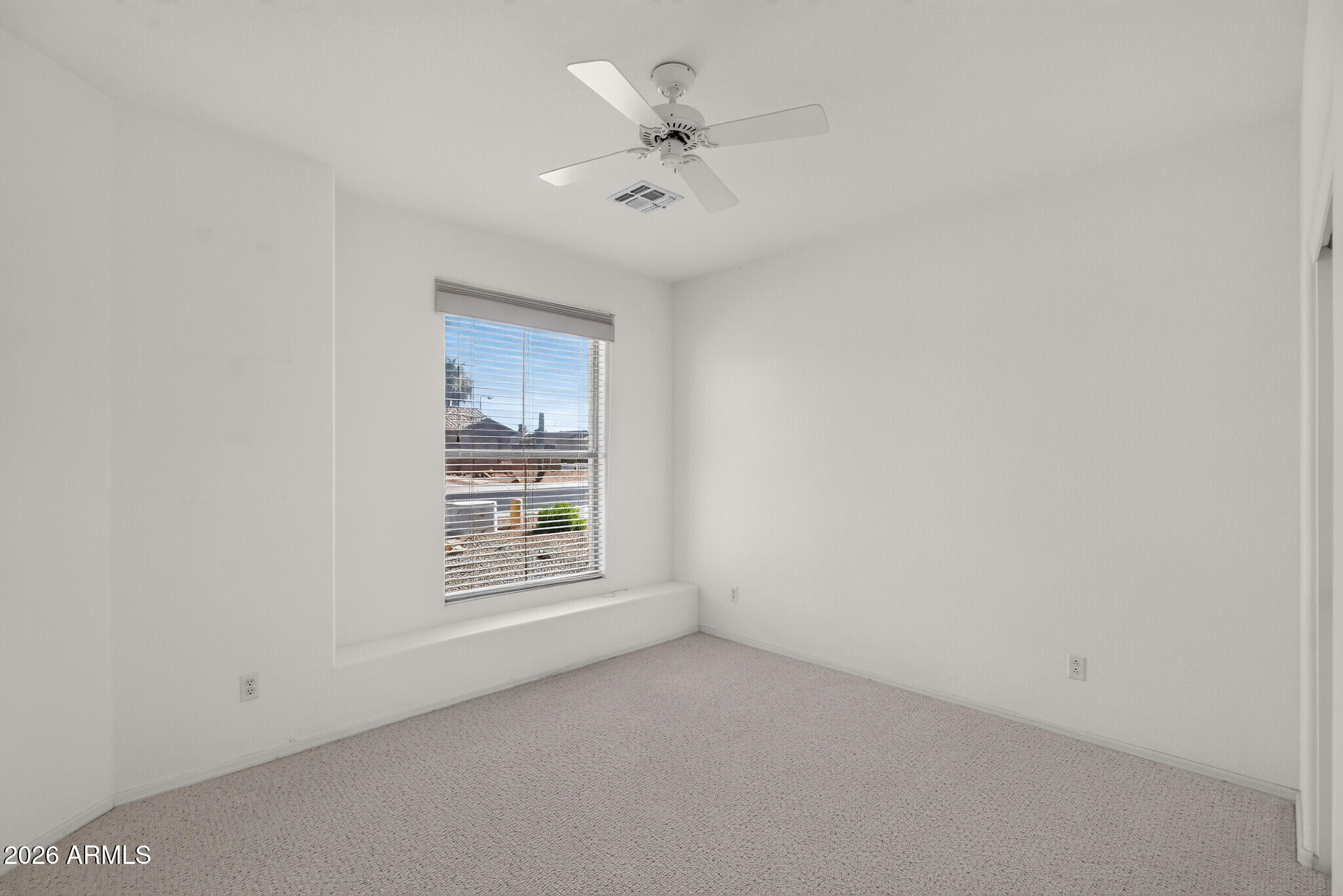 1453 E DESERT INN Drive
