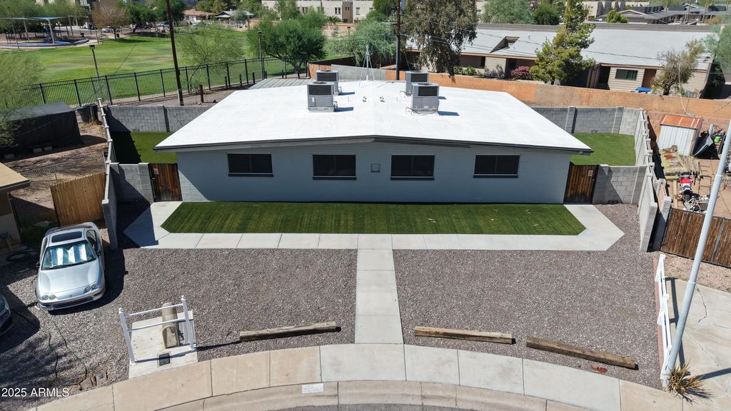 Photo of 914 S Kenwood Circle, Tempe, AZ 85281 (MLS # 6917327)