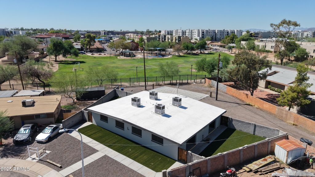 Photo of 914 S Kenwood Circle, Tempe, AZ 85281 (MLS # 6917327)