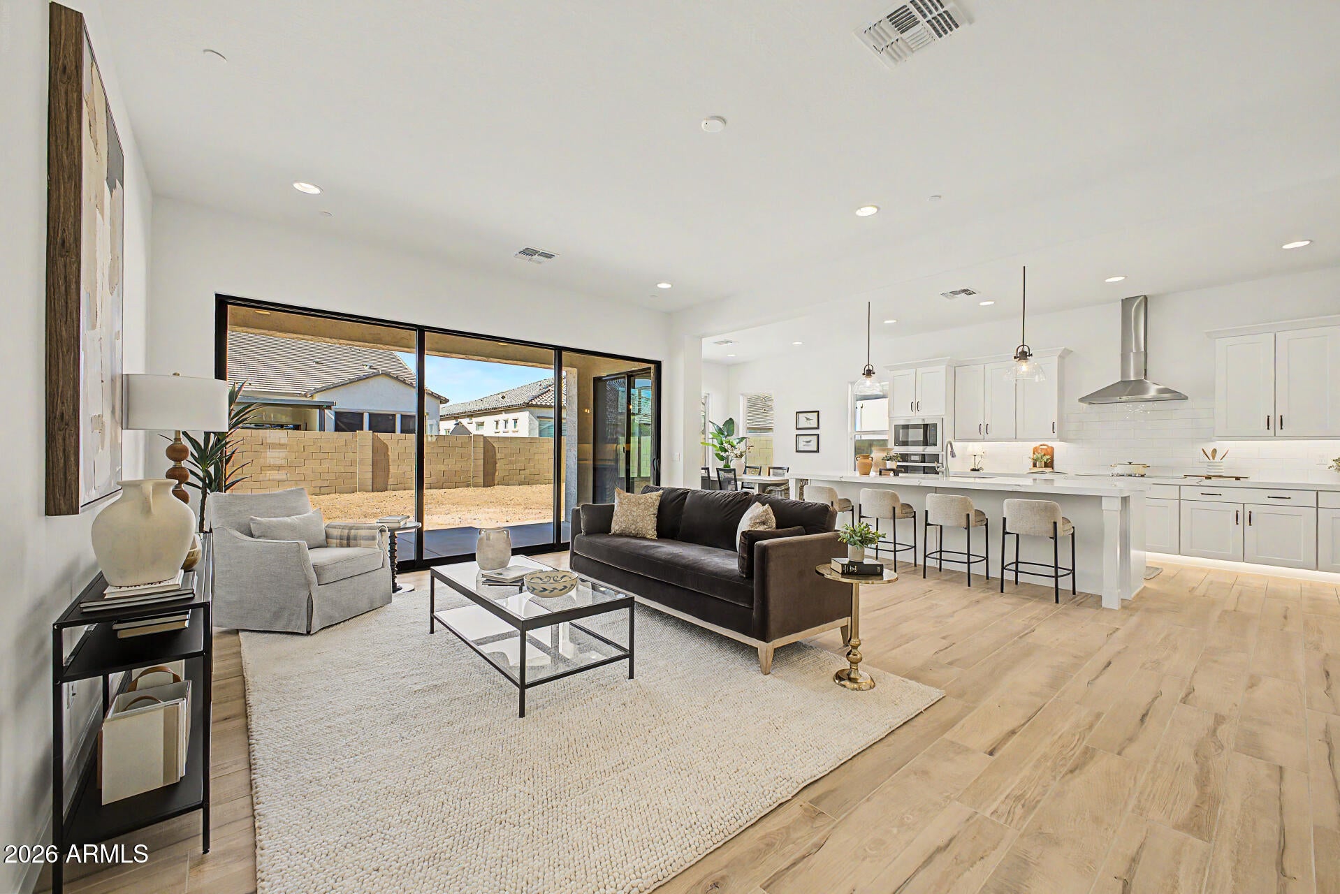 2613 E VIRGINIA Circle