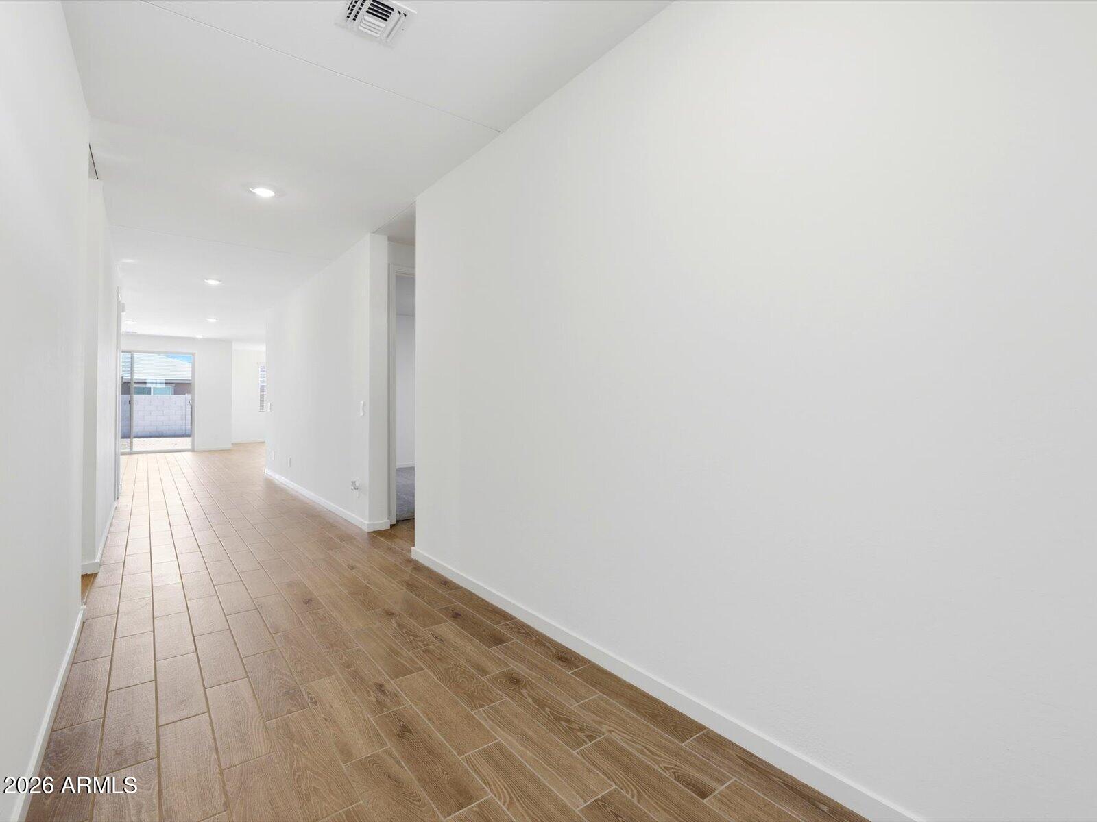 15989 W PRICKLY PEAR Trail