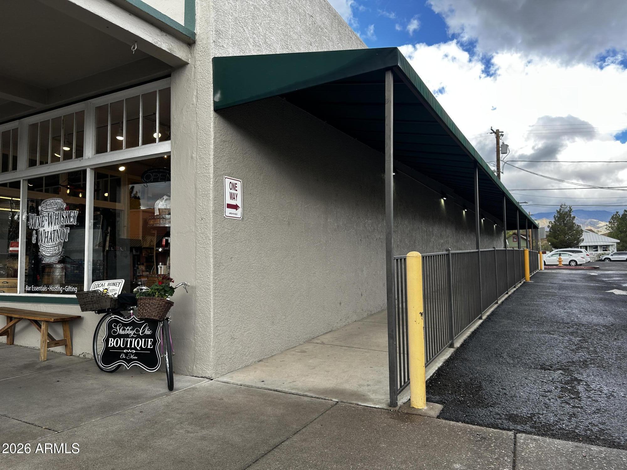 1020 N MAIN Street A&B