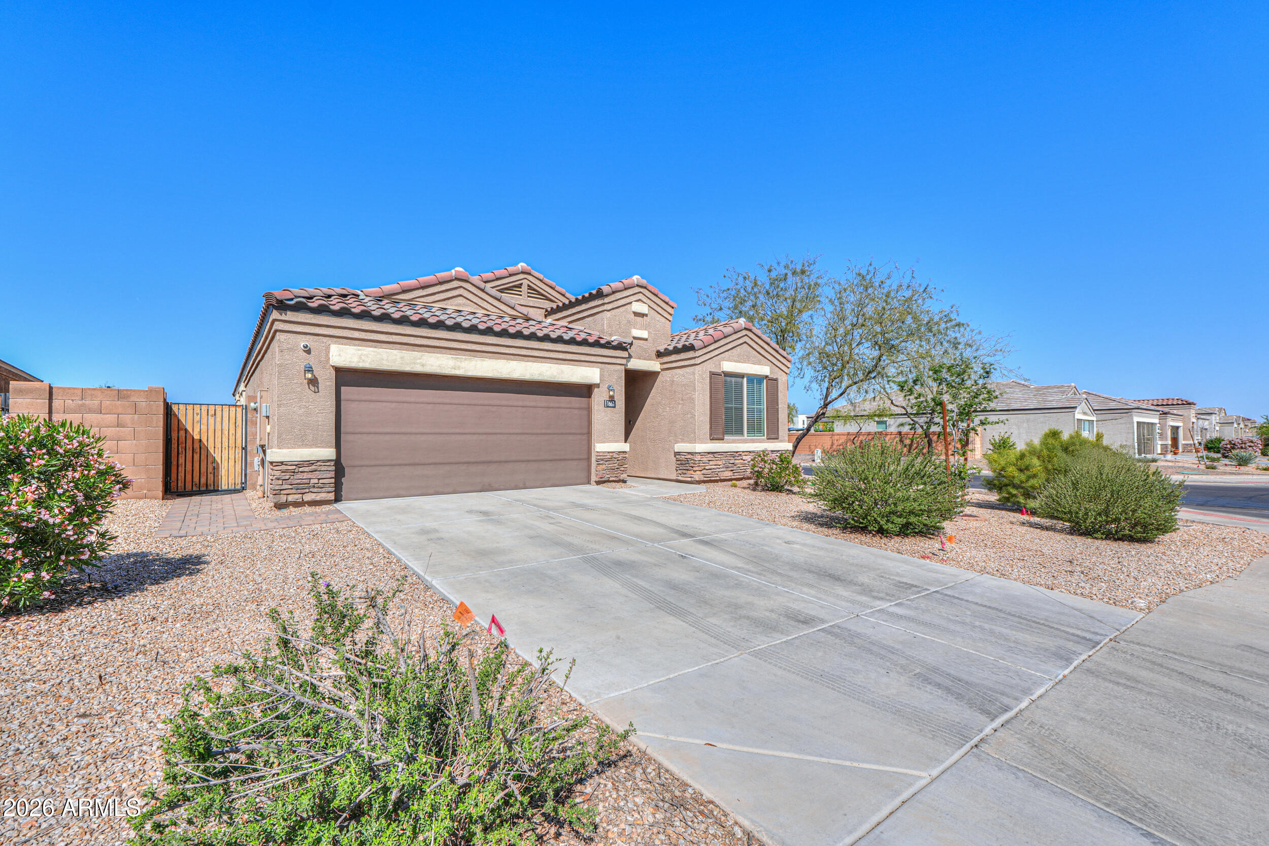 1661 N WESTFALL Trail