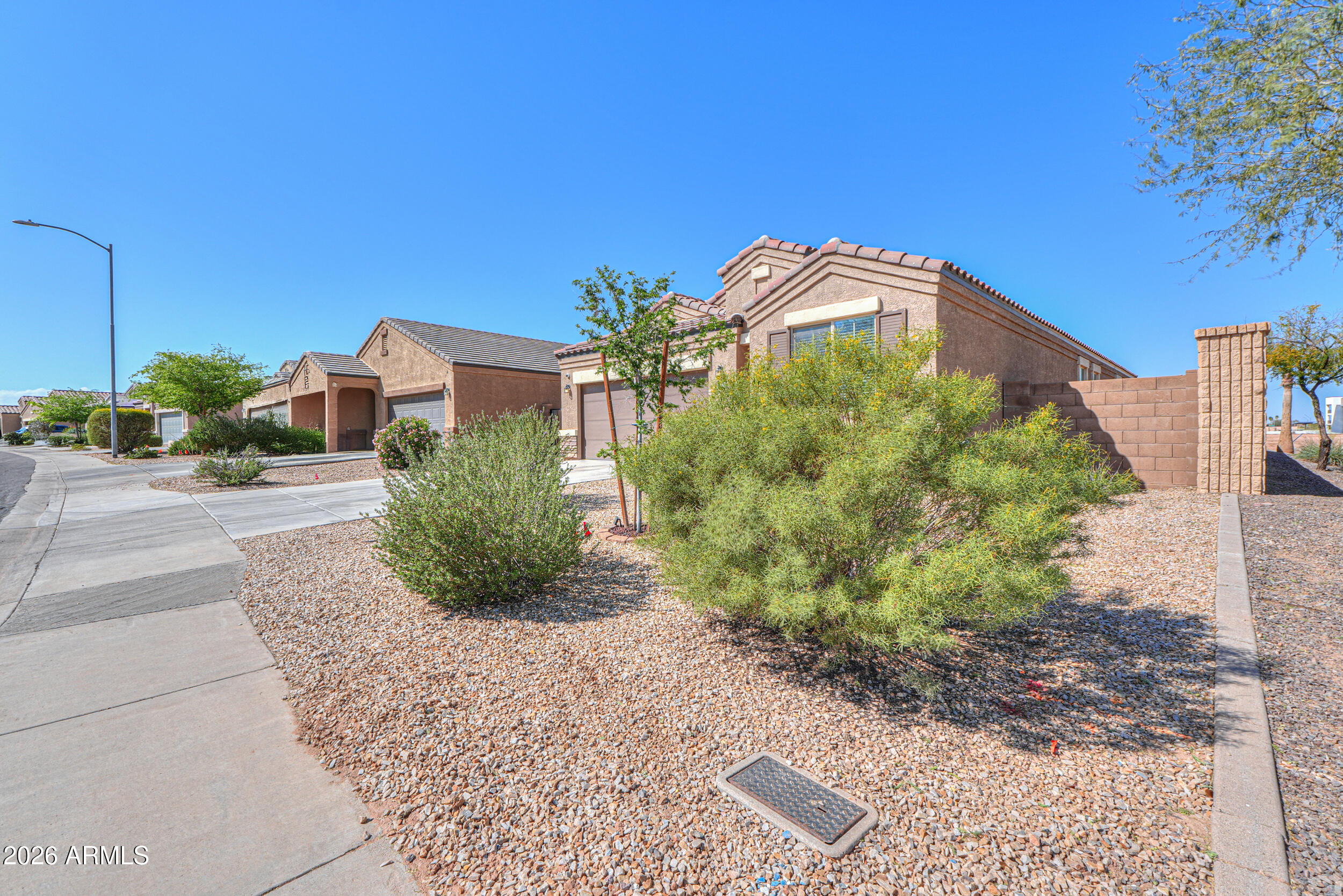 1661 N WESTFALL Trail