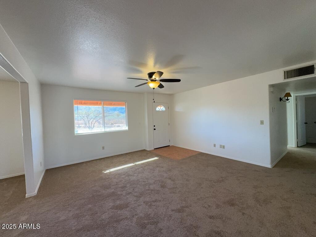 4865 E KENSINGTON Street