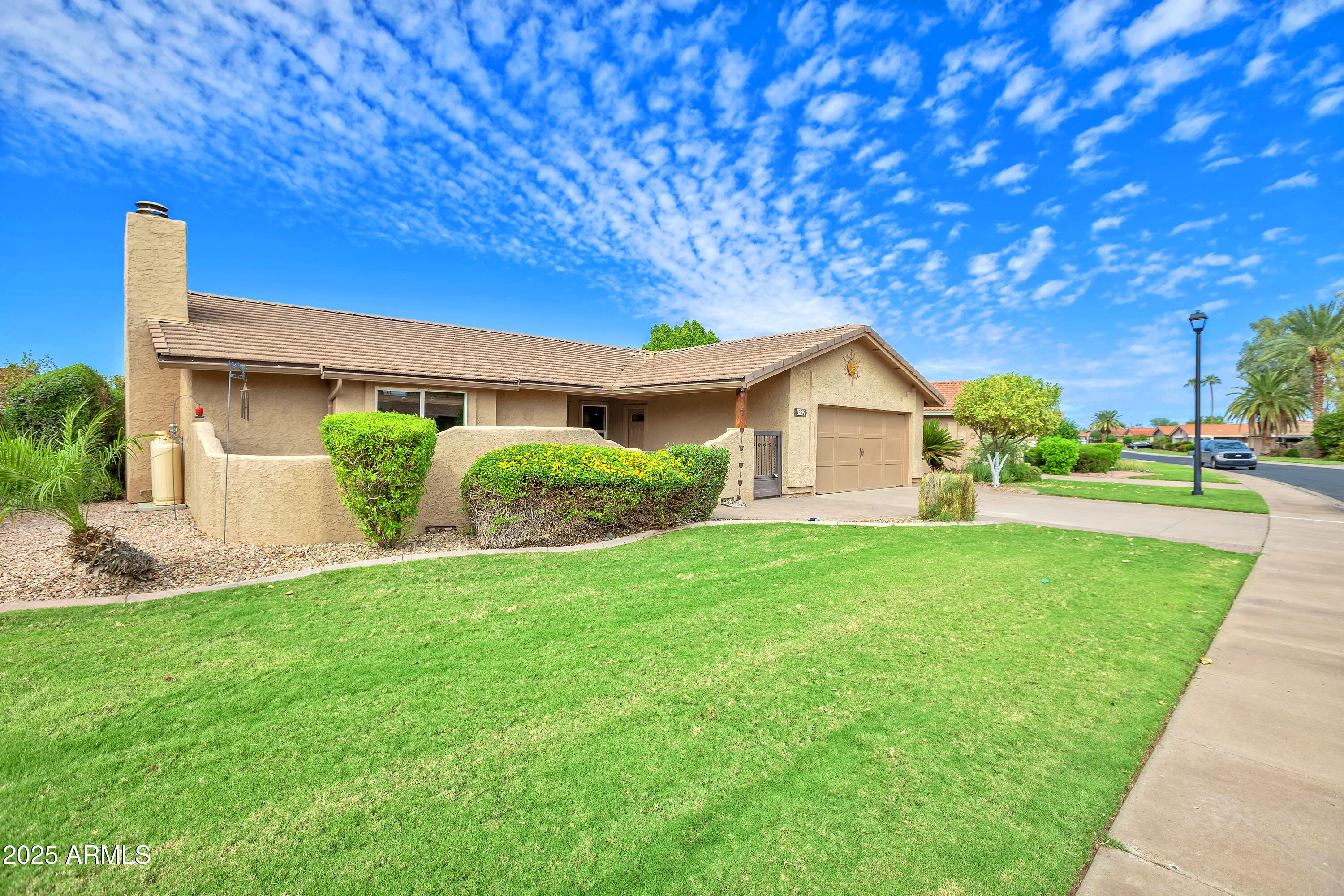 1292 LEISURE WORLD --