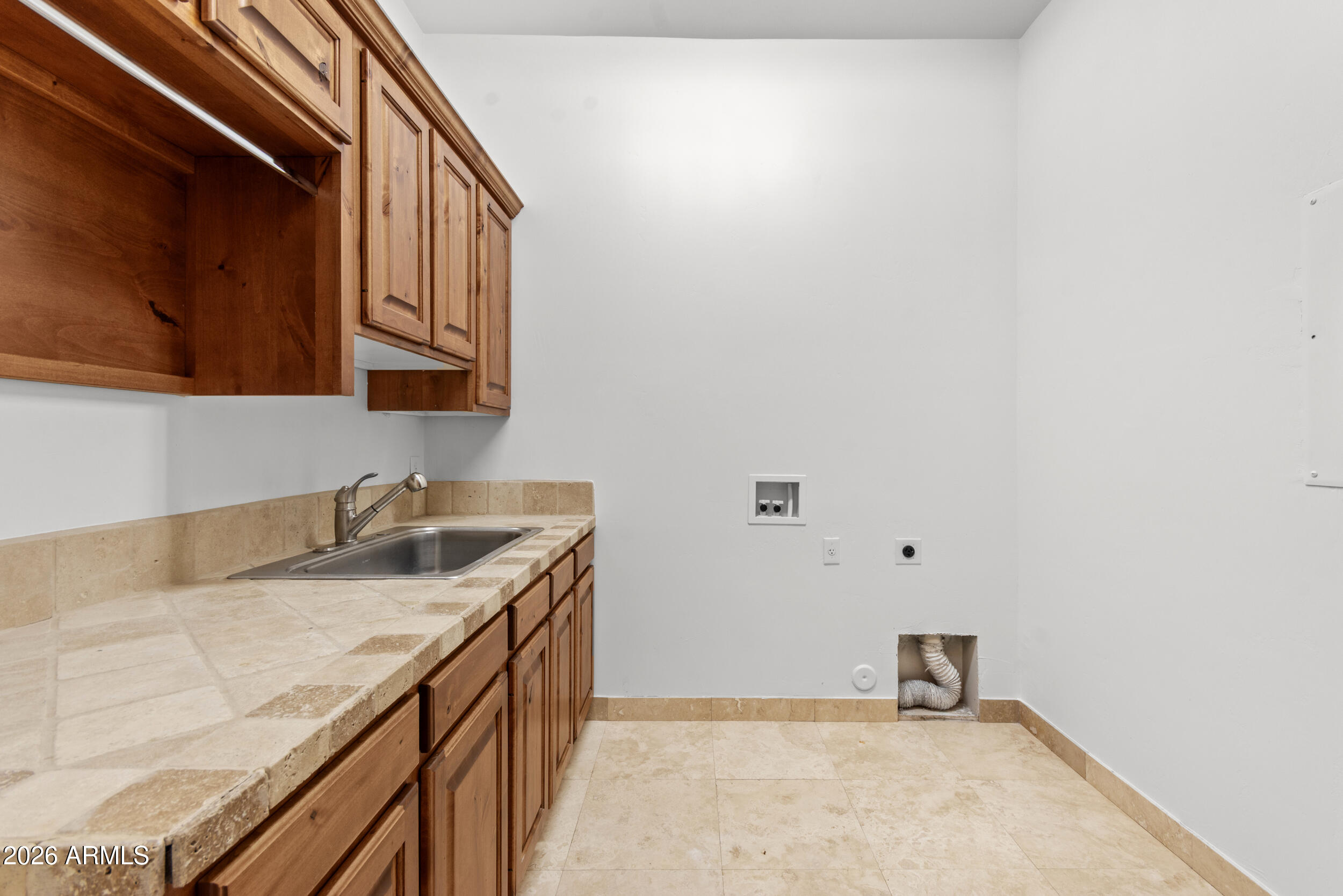S25 T1N R8E - Residential