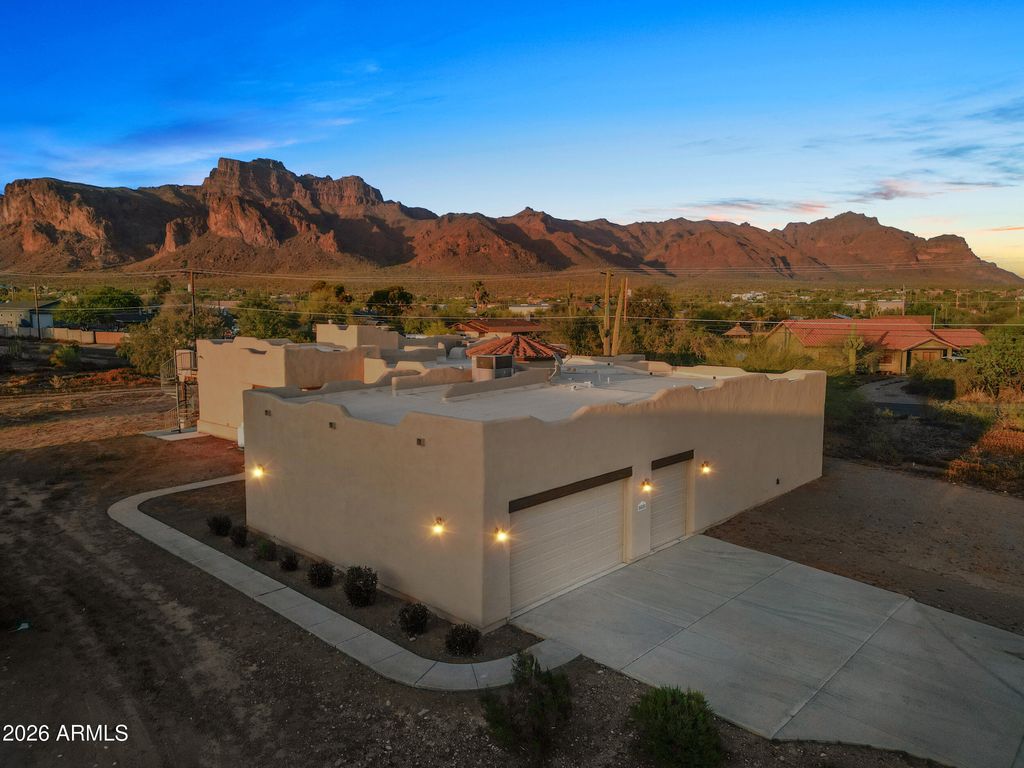 Photo of 5580 E 10th Avenue, Apache Junction, AZ 85119 (MLS # 7016210)