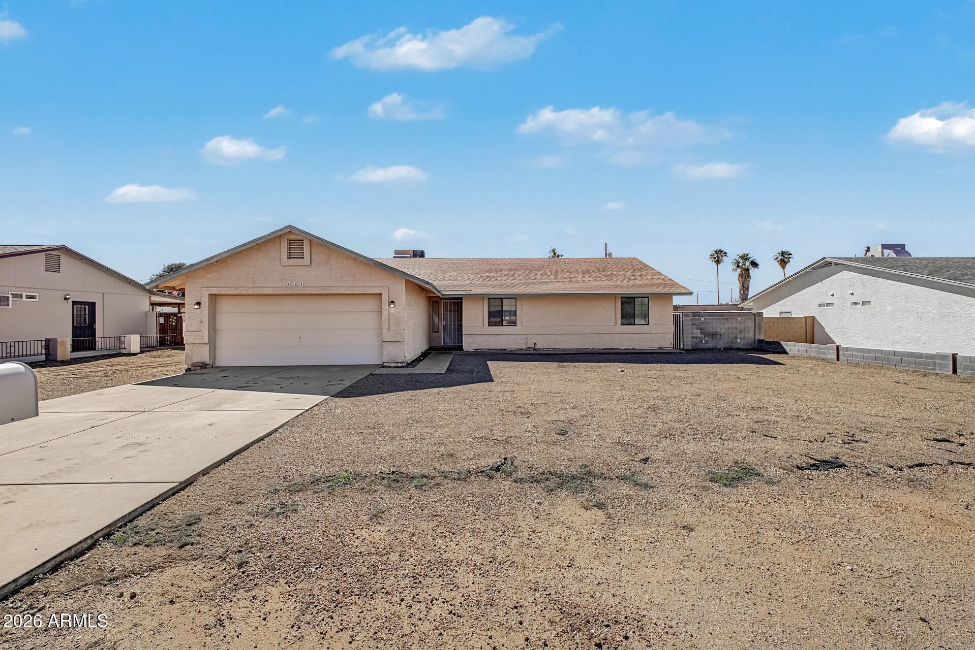 531 E MESQUITE Avenue