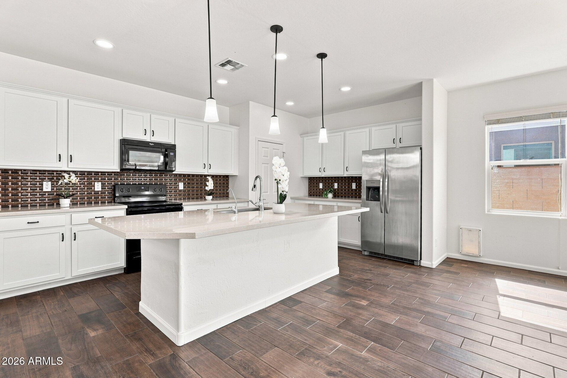 12214 W Briles Road W
