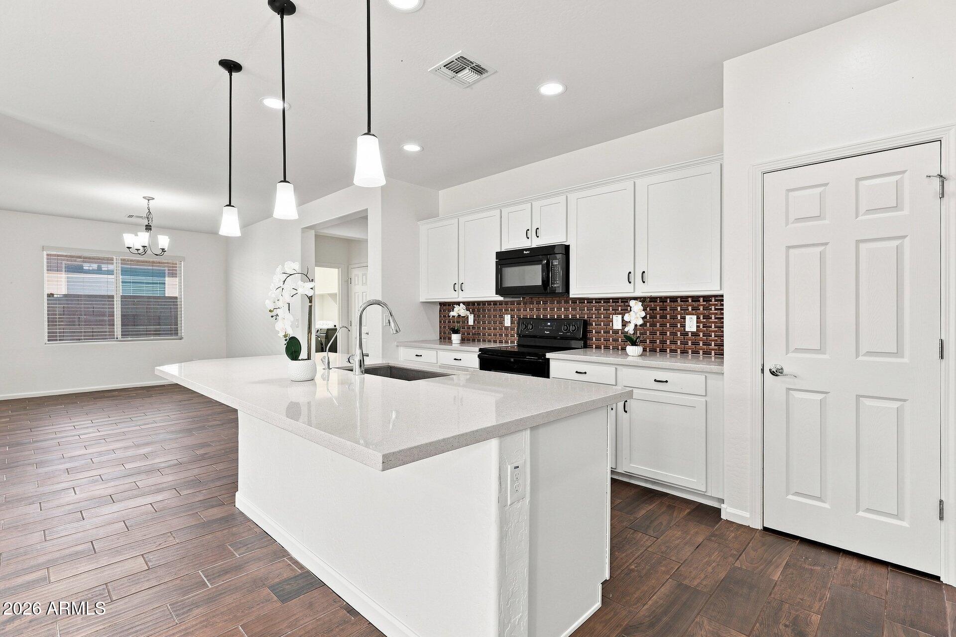 12214 W Briles Road W