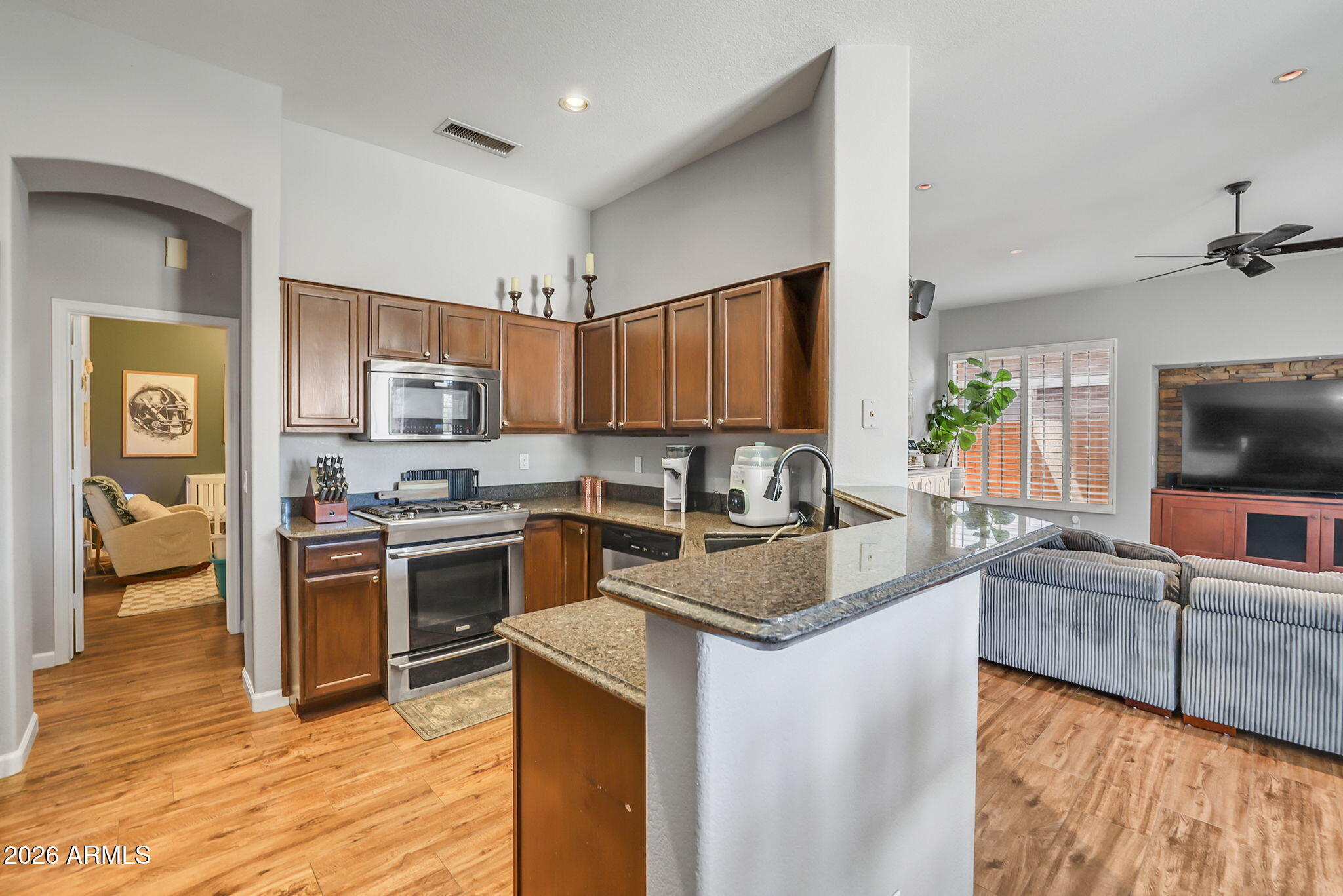 840 N APRIL Drive