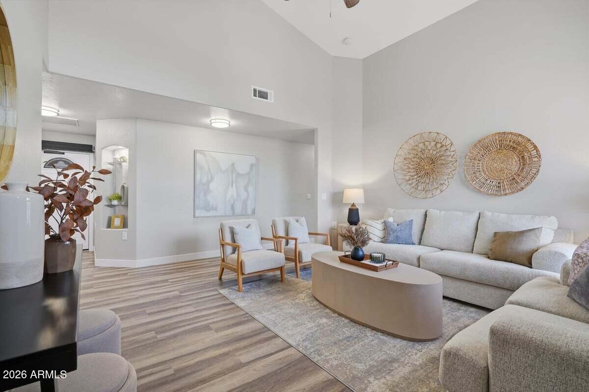 8112 E MCDOWELL Road