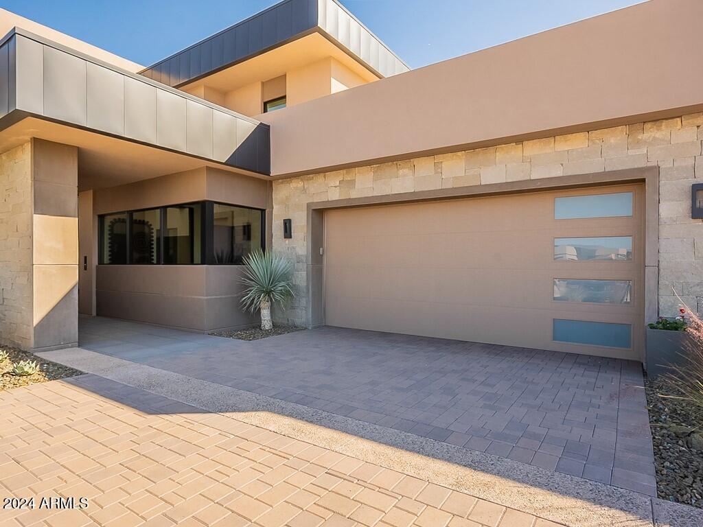37200 N CAVE CREEK Road 1002