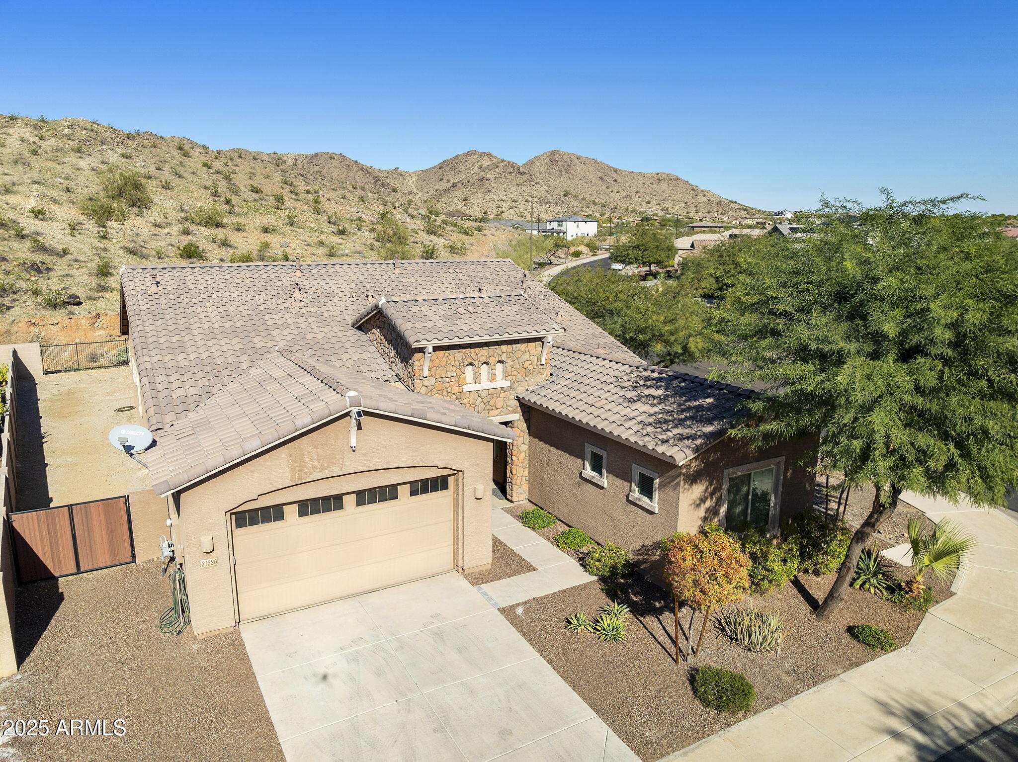 Buckeye, Arizona 85396, United States, 4 Bedrooms Bedrooms, ,3 BathroomsBathrooms,Residential,Active,251055