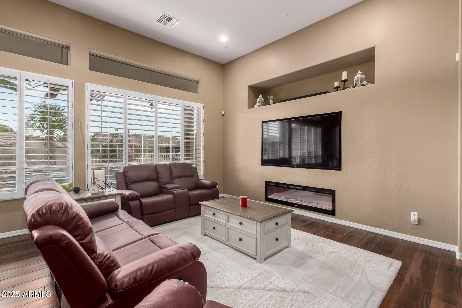 20489 N WISHING WELL Lane