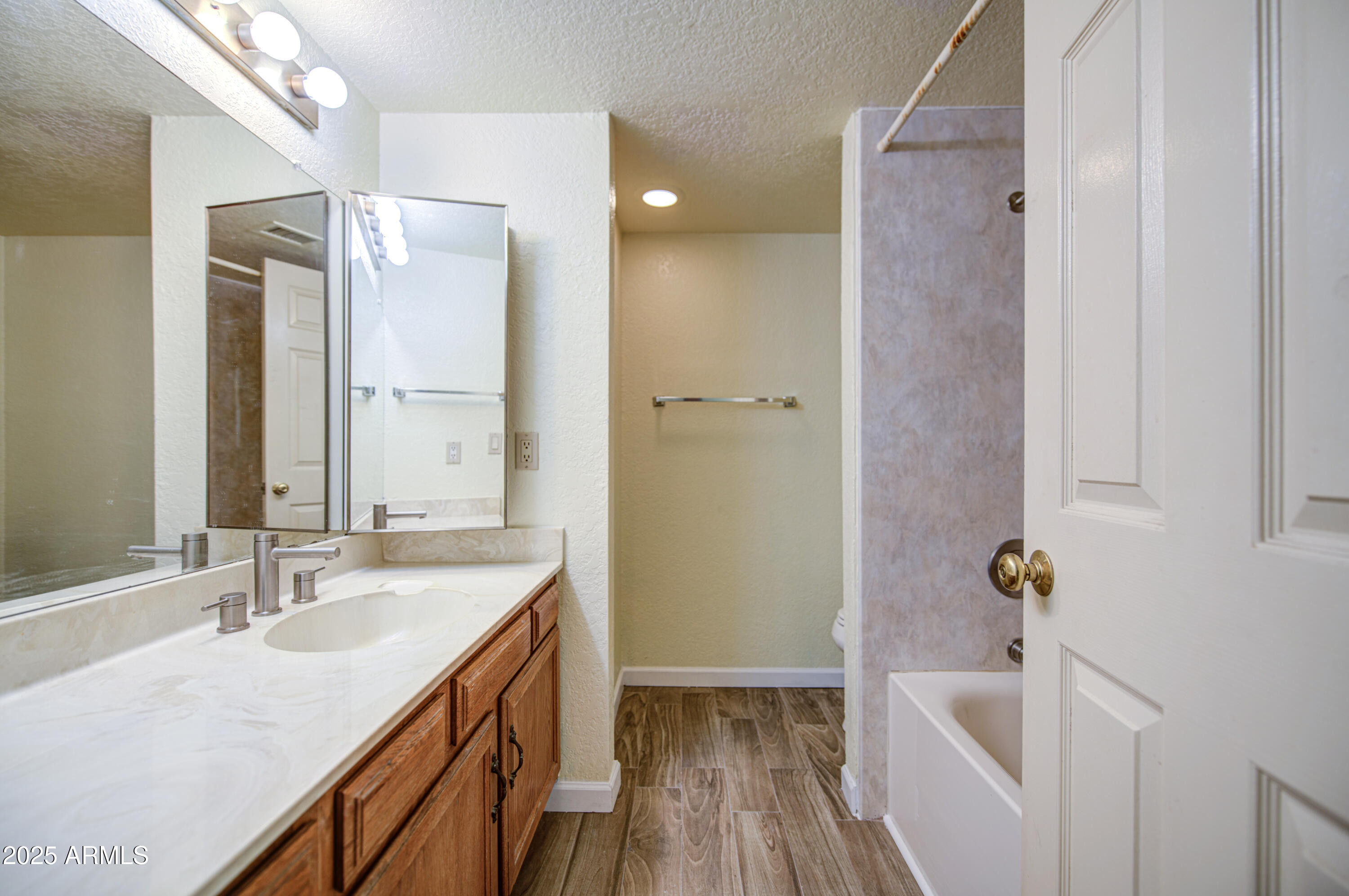 2660 E FOUNTAIN Street