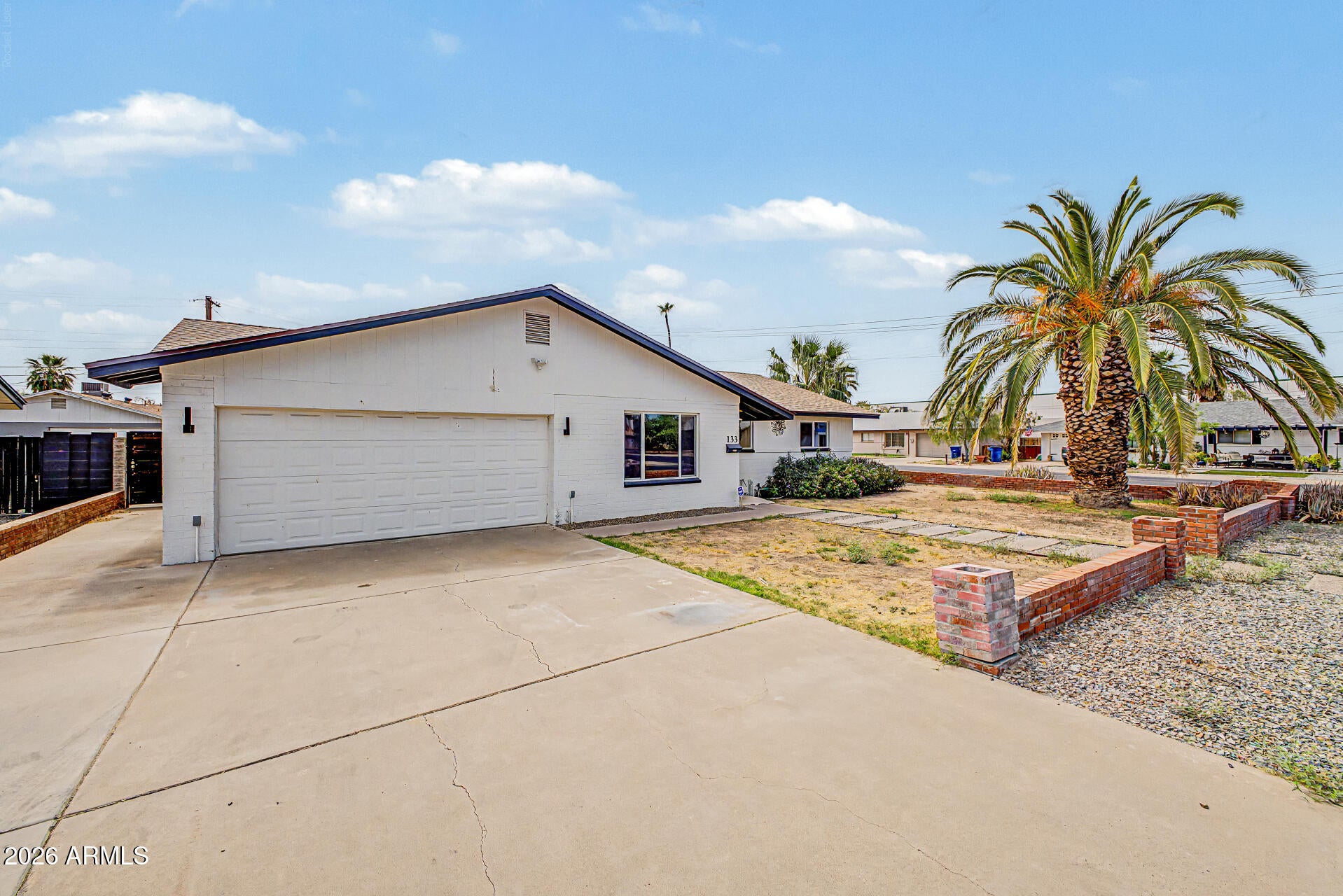 133 W Balboa Drive