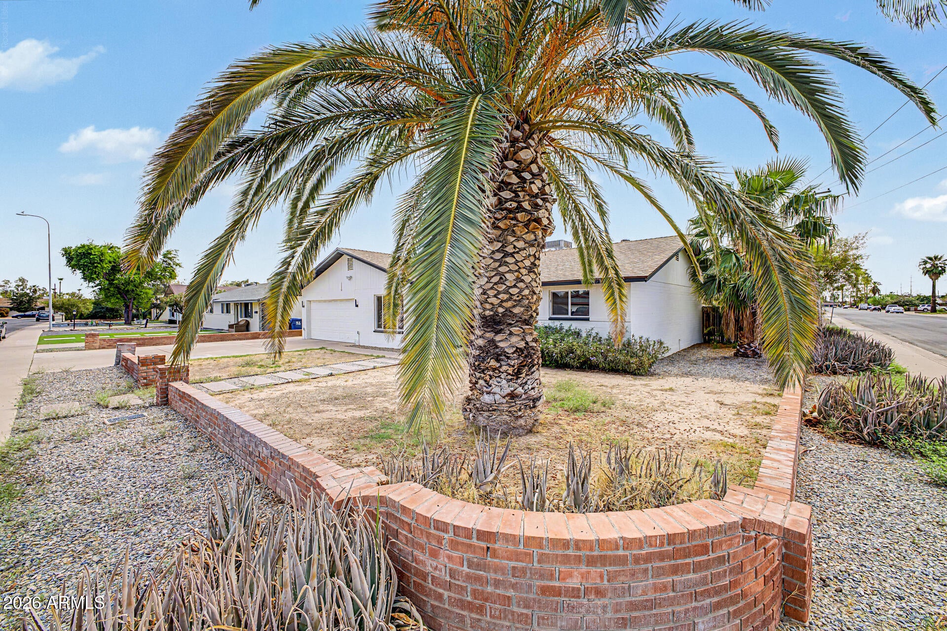 133 W Balboa Drive
