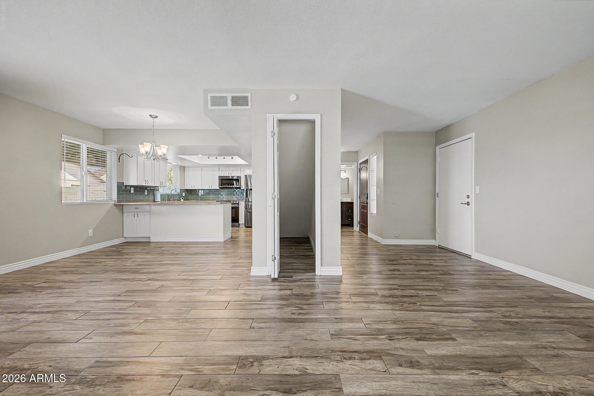 1326 W BOXELDER Court