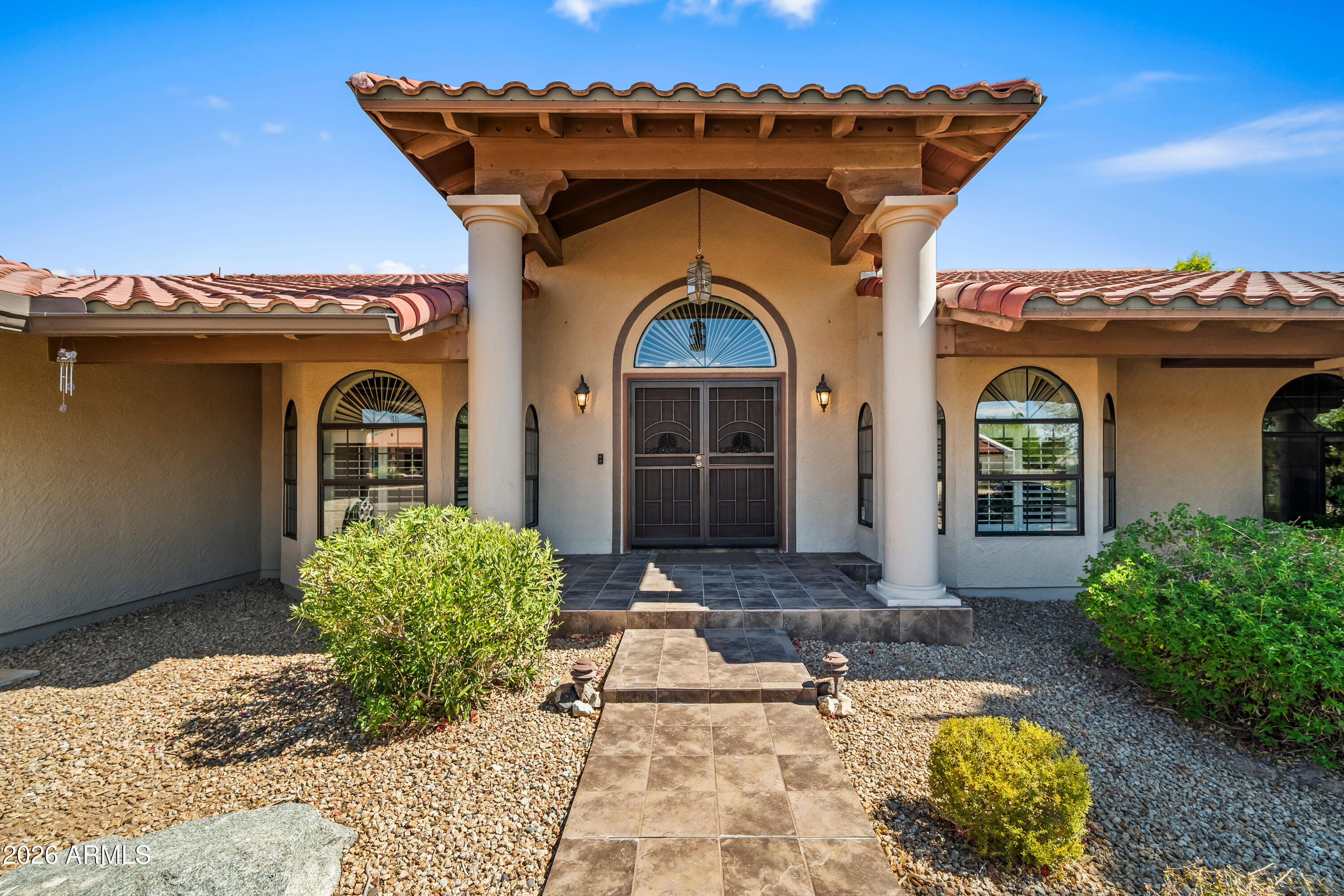 3714 E DAKOTA Drive