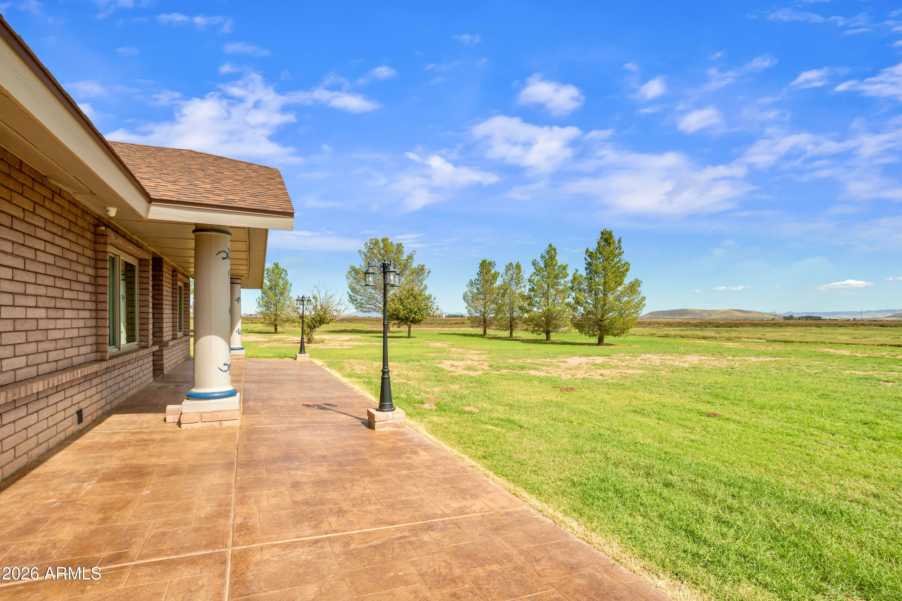 4333 W DILLMAN Road