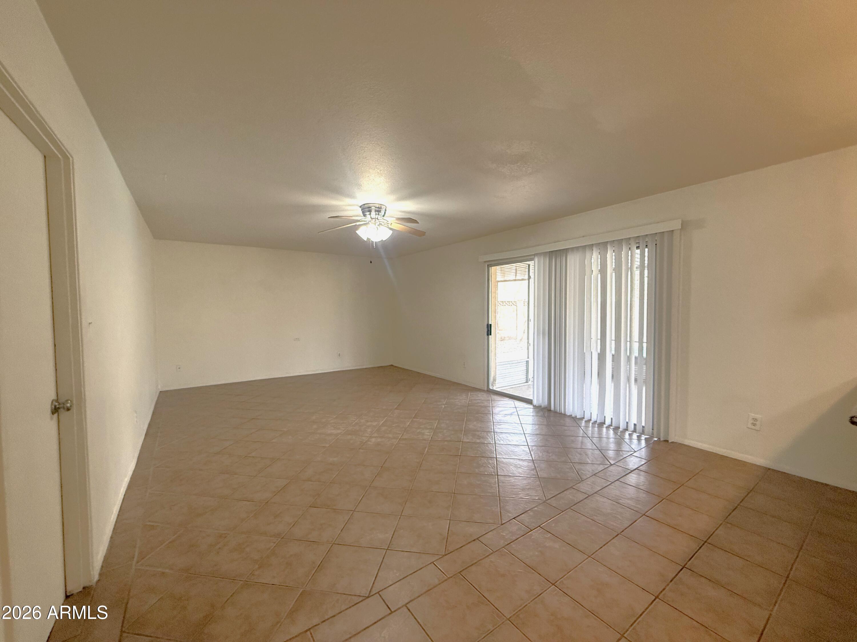 1904 E GREENWAY Drive