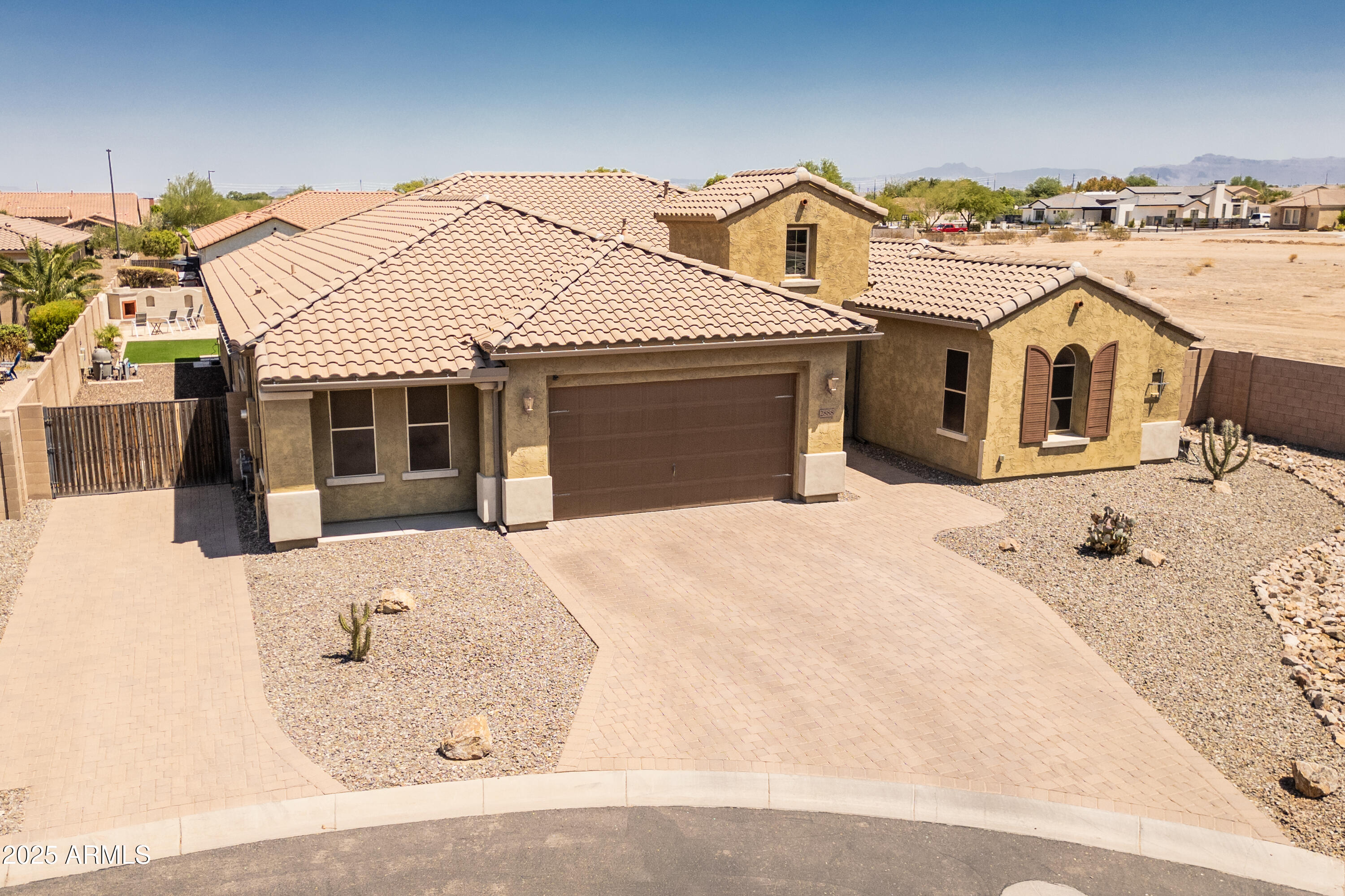 2888 E Bellflower Drive