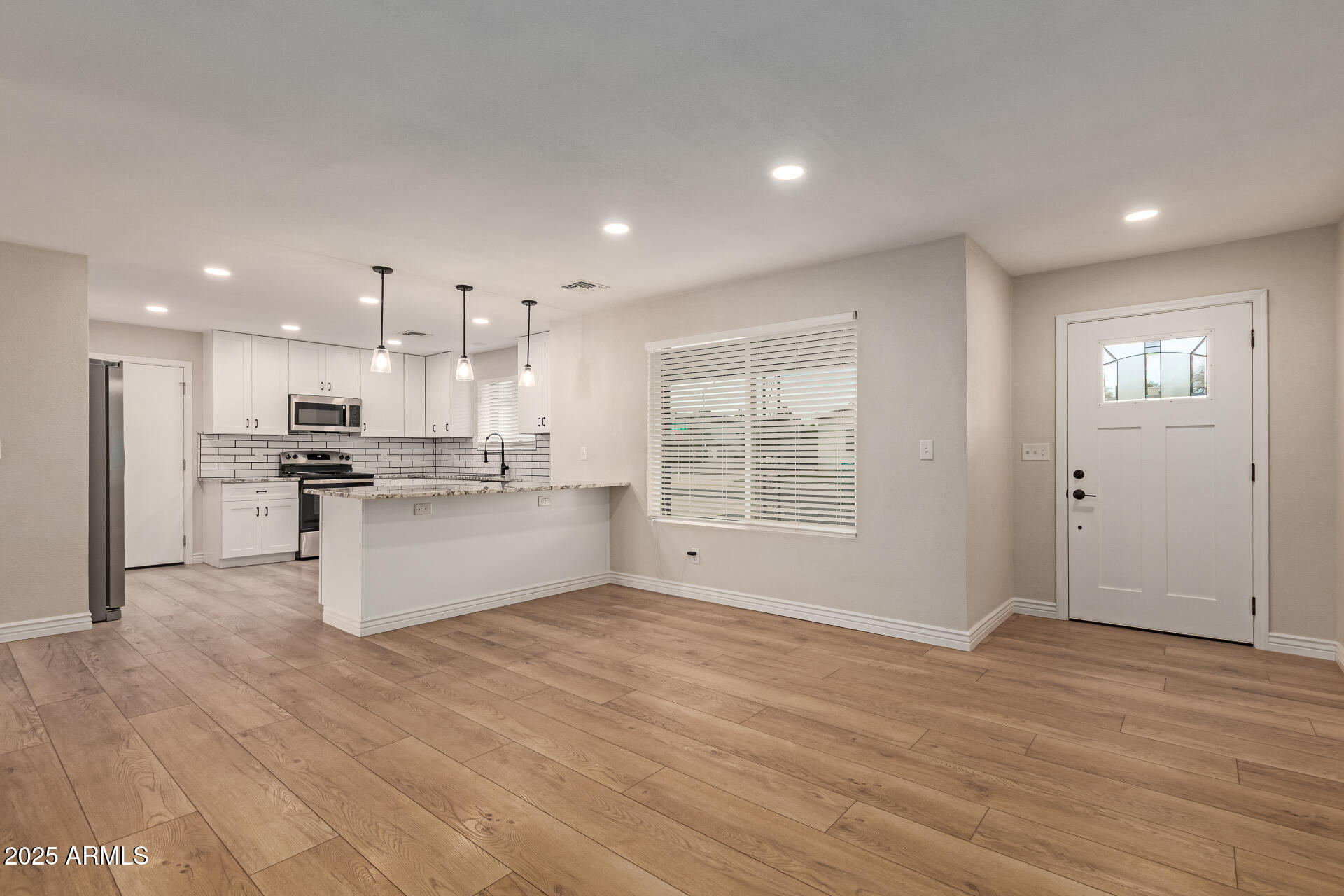 7601 E ALBANY Street