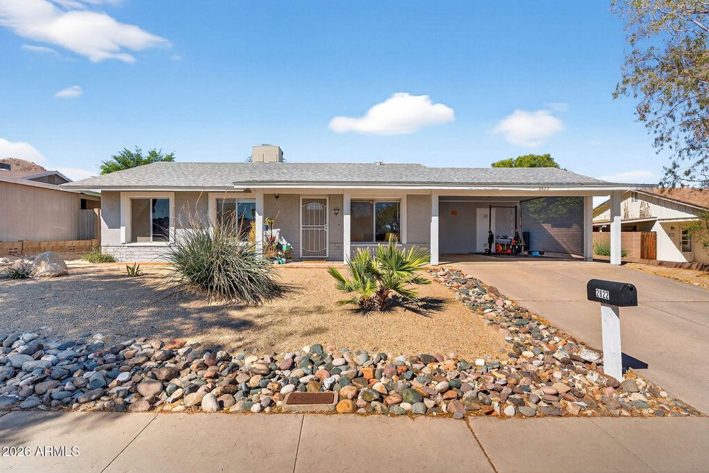 Photo of 2822 E Willow Avenue, Phoenix, AZ 85032 (MLS # 6998980)