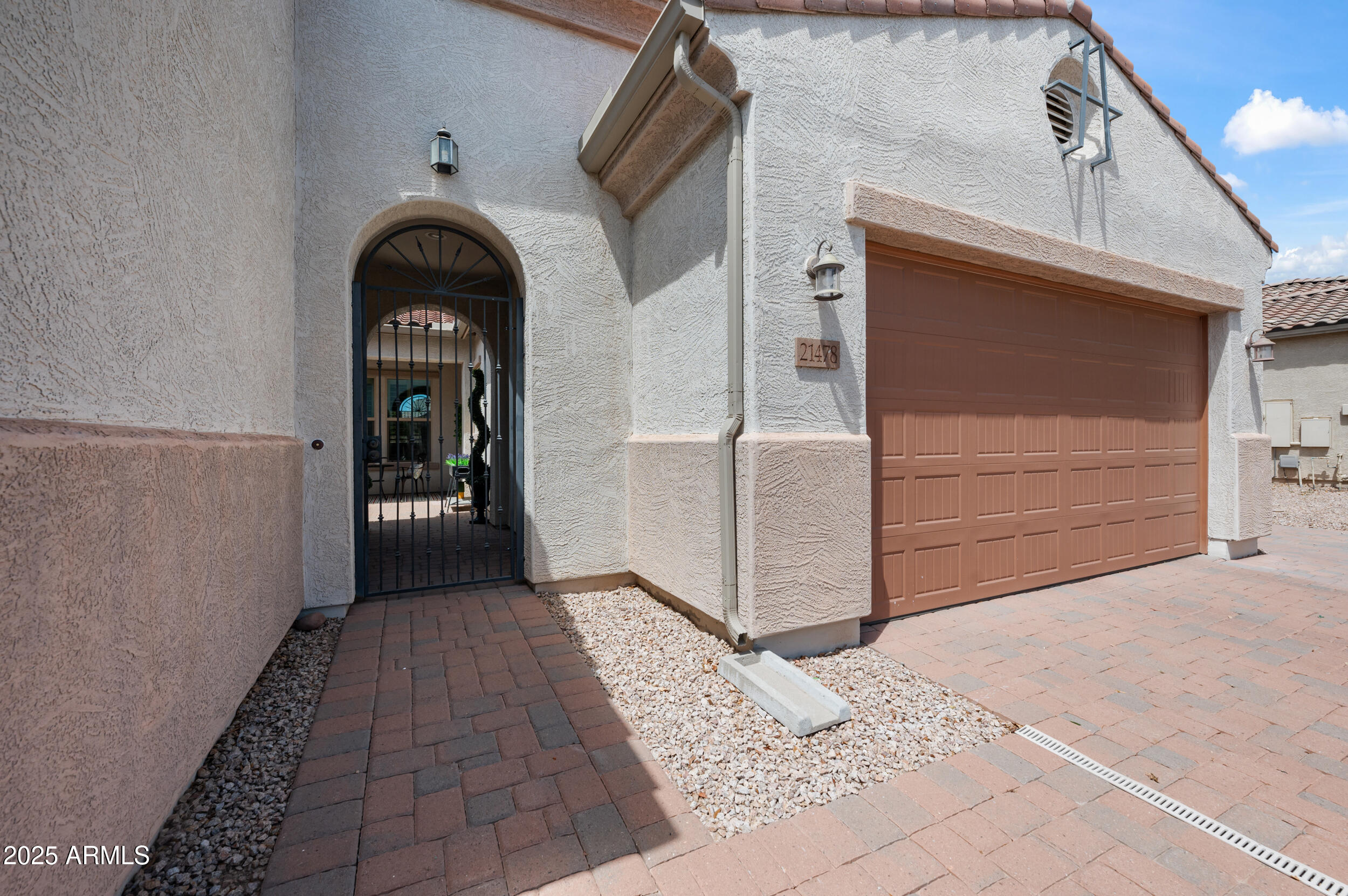 21478 E PECAN Lane