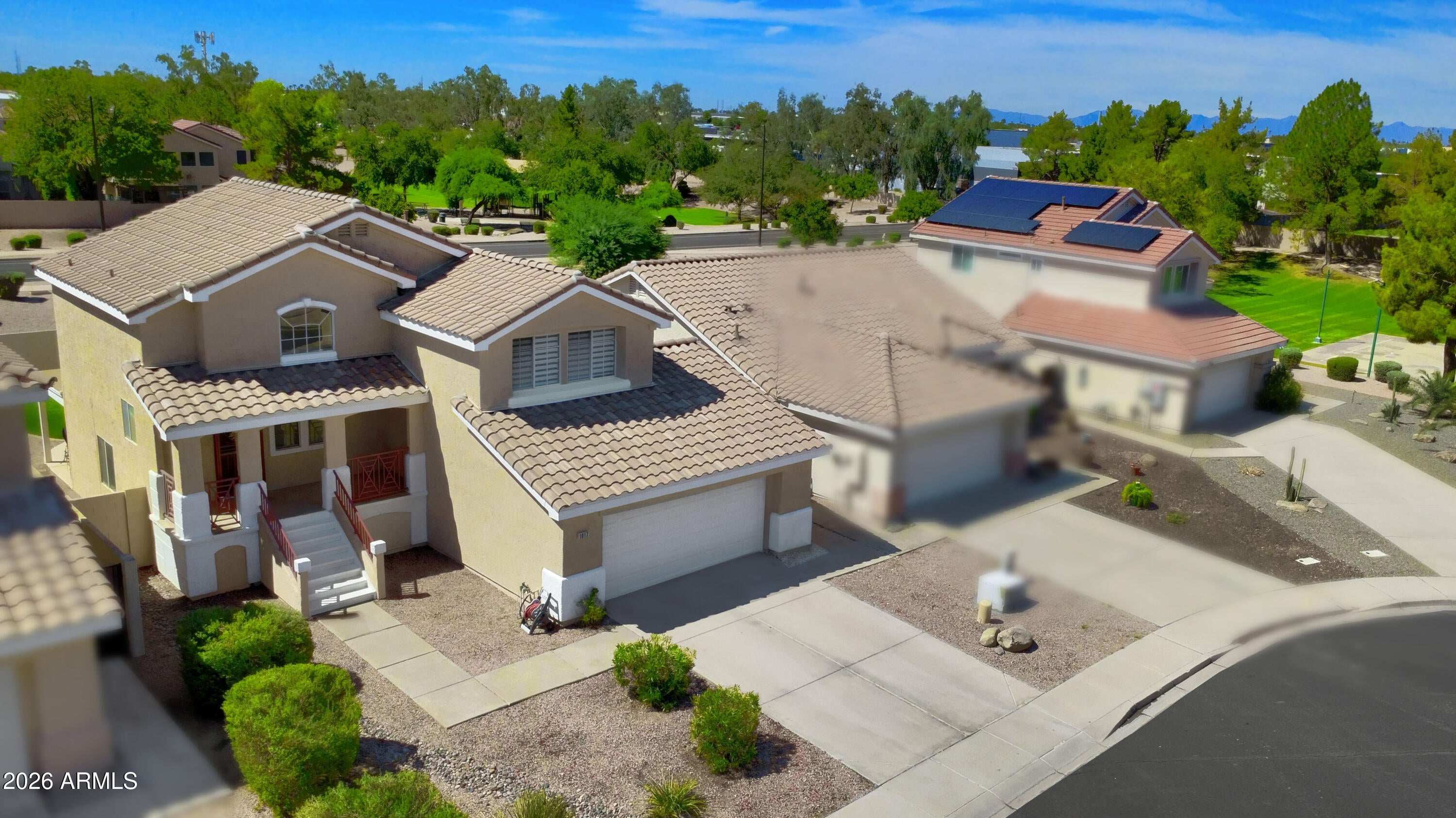 1017 W LEAH Lane