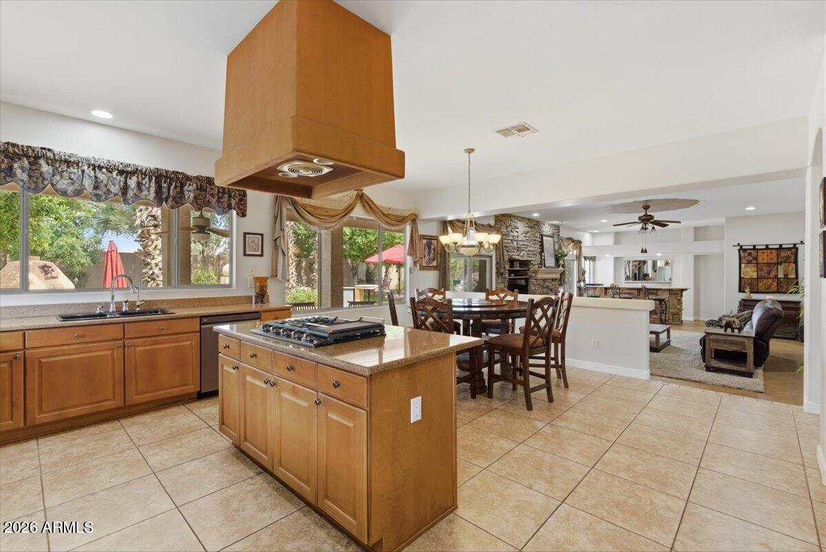 SAGUARO VISTA ESTATES - Residential