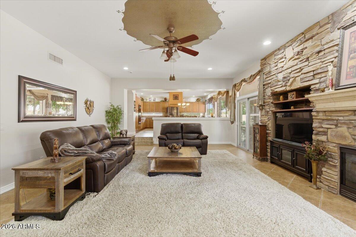 SAGUARO VISTA ESTATES - Residential
