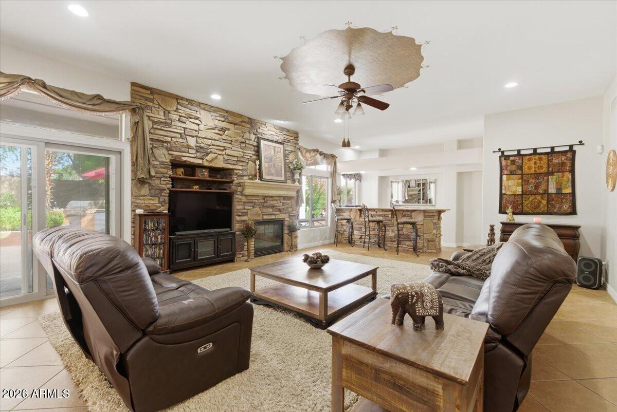 SAGUARO VISTA ESTATES - Residential