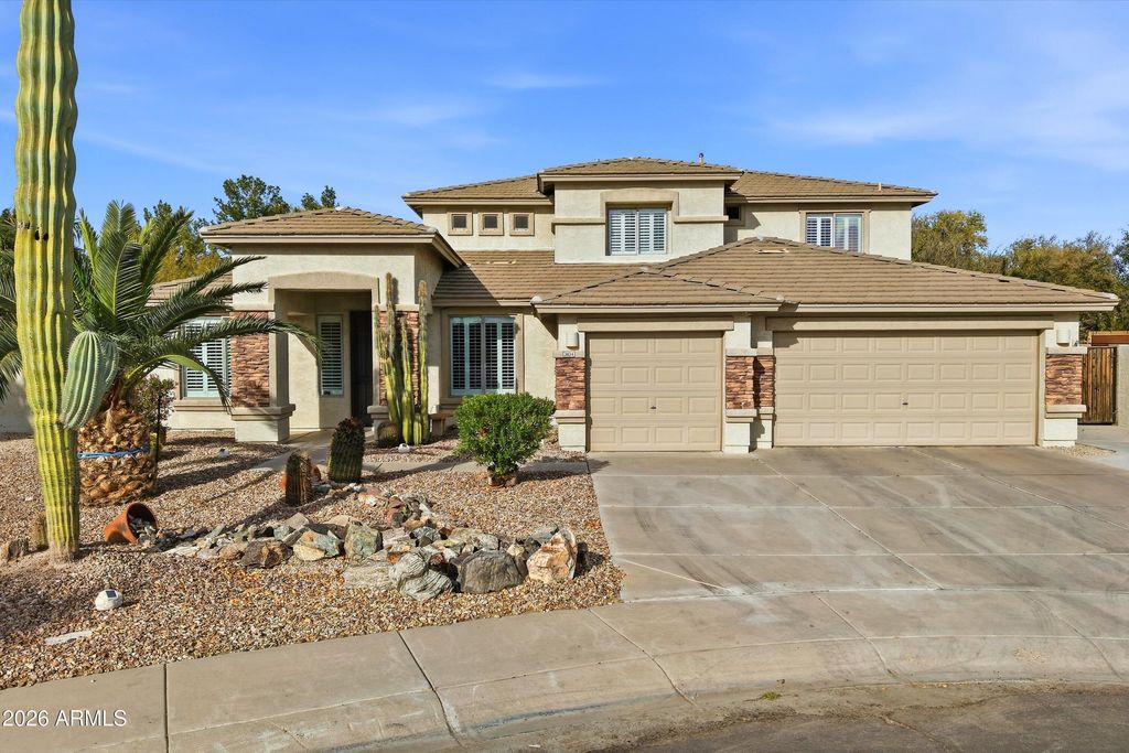 Photo of 3834 E Diamond Road, Gilbert, AZ 85297 (MLS # 6992531)