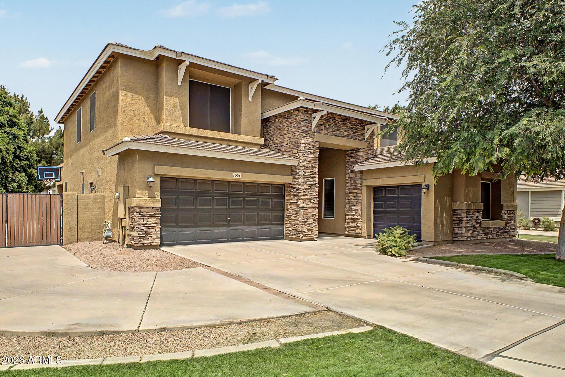 HIGLEY GROVES WEST - Residential
