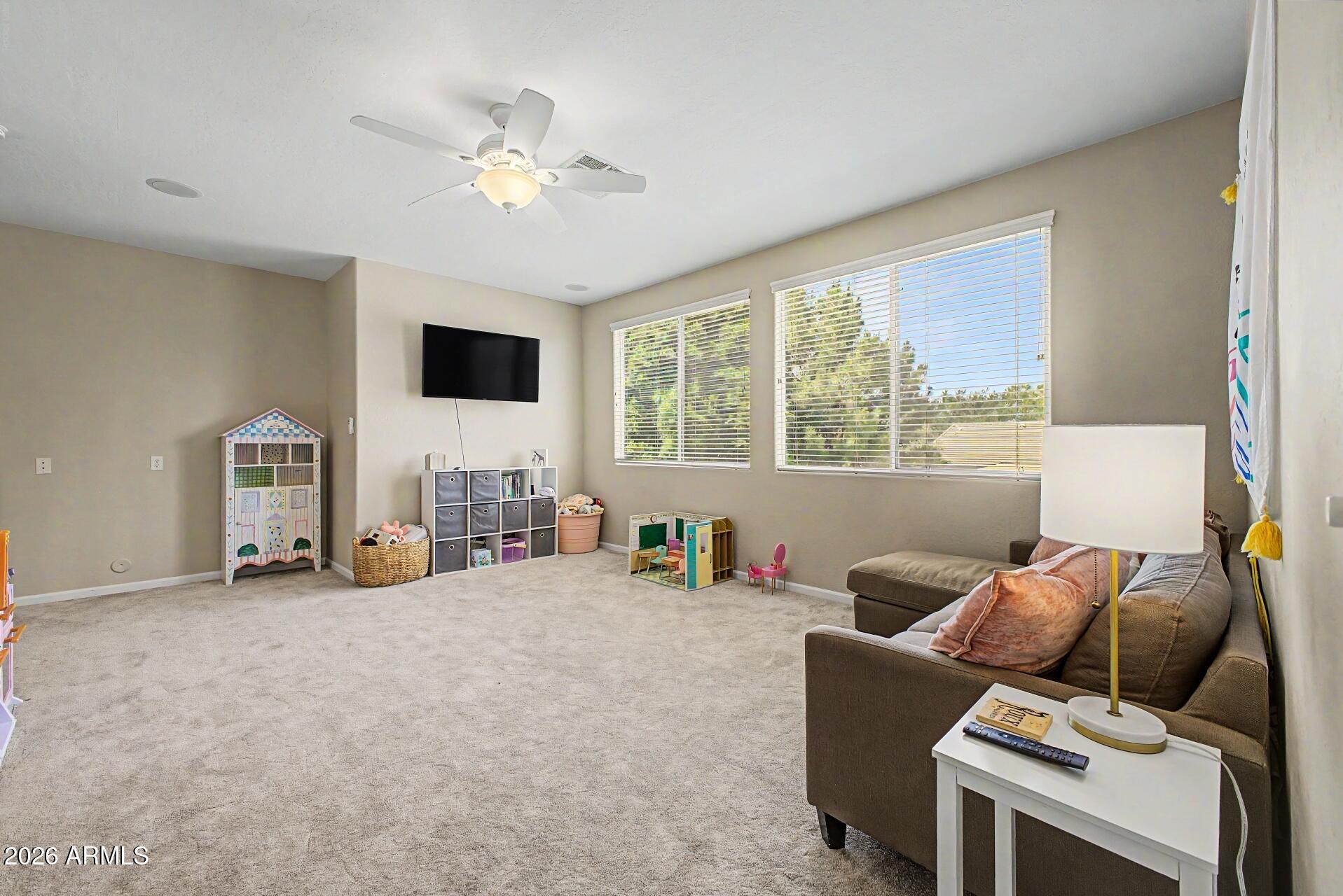 HIGLEY GROVES WEST - Residential