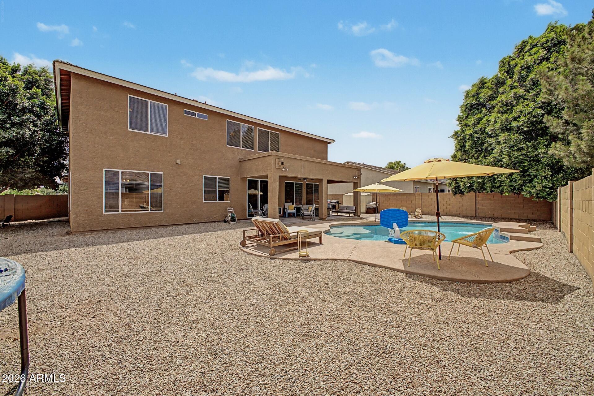 HIGLEY GROVES WEST - Residential