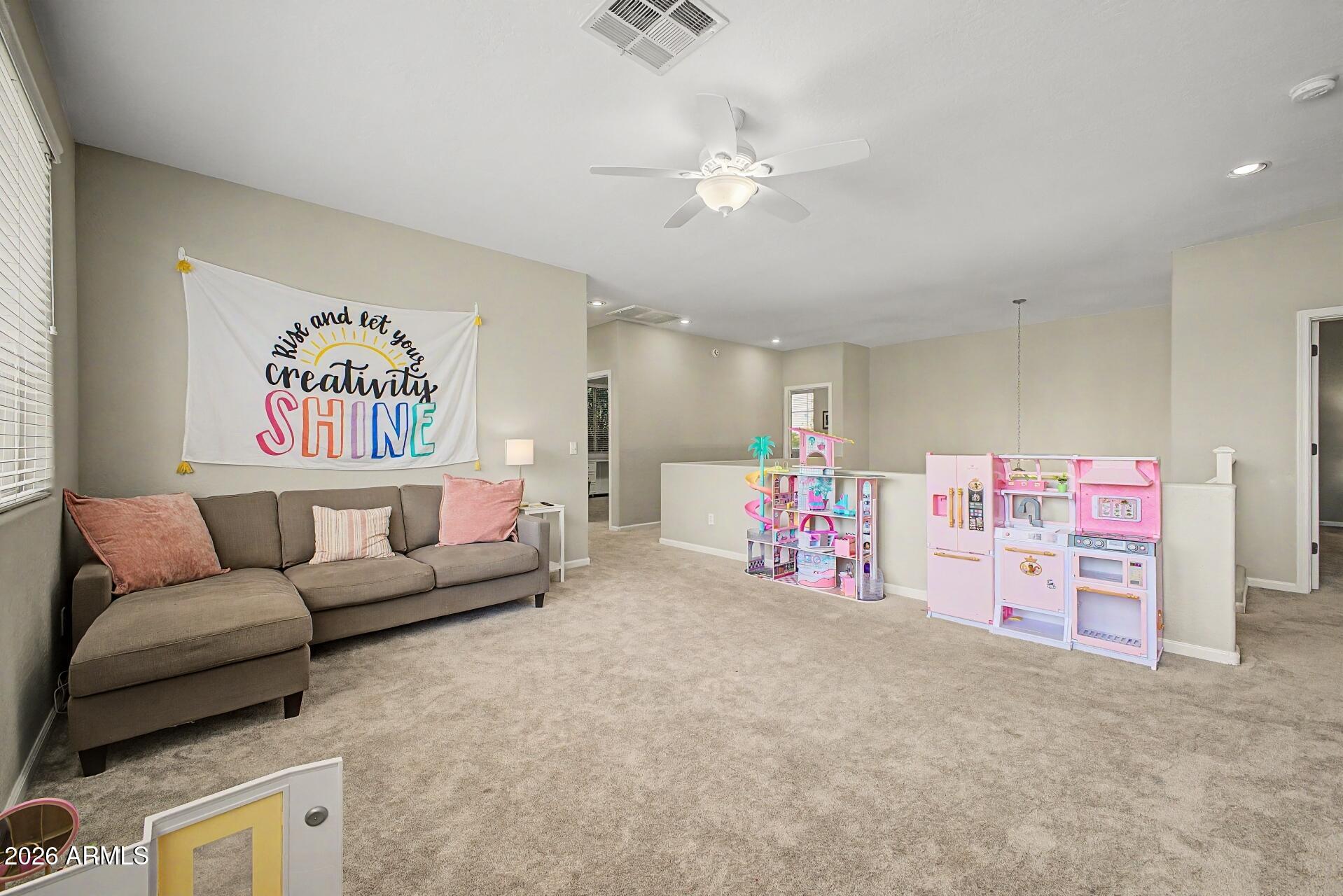 HIGLEY GROVES WEST - Residential
