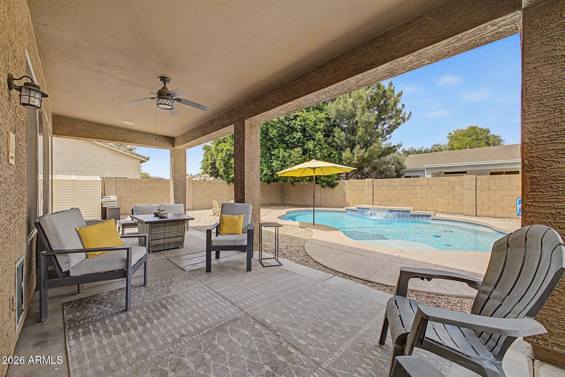 HIGLEY GROVES WEST - Residential
