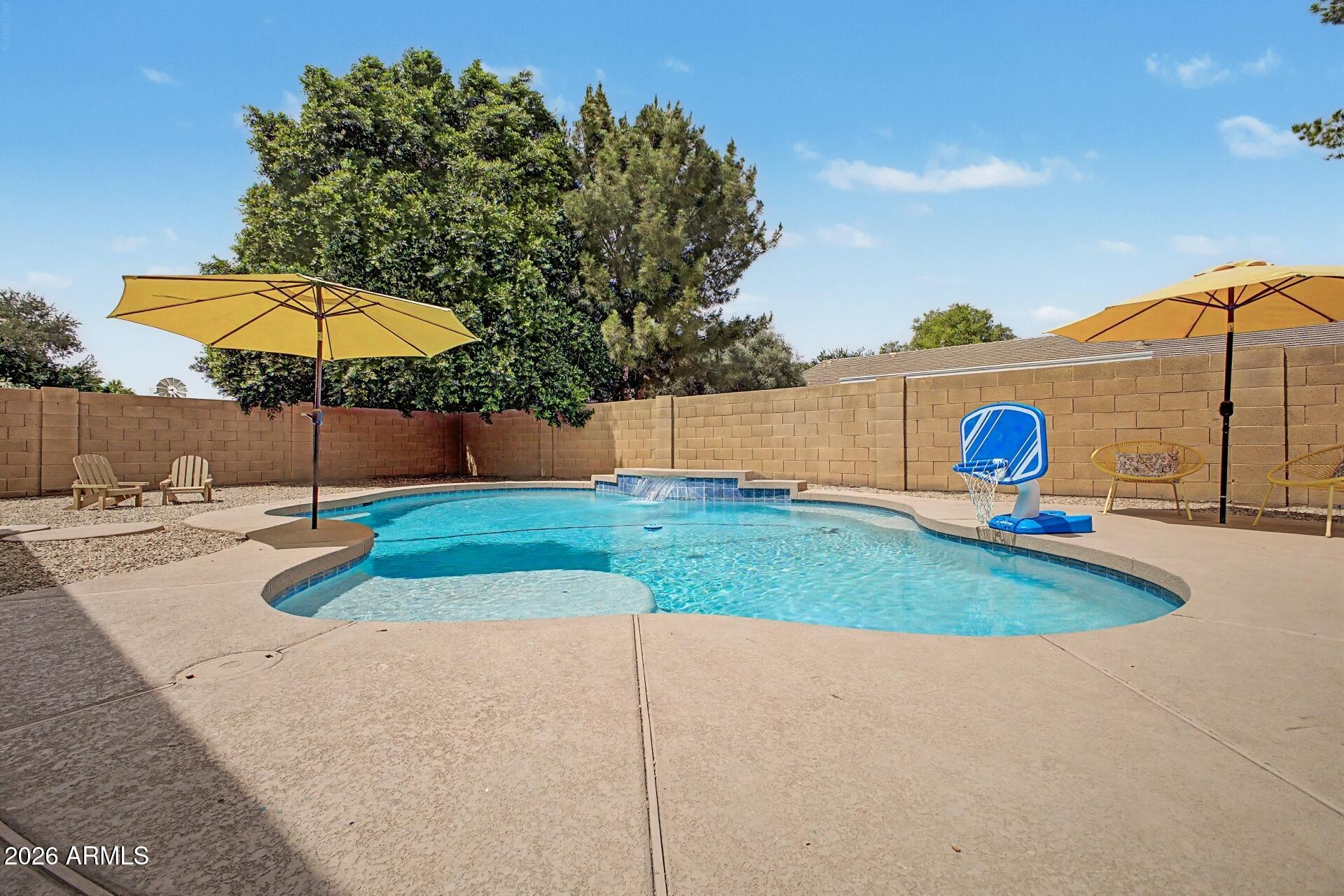 HIGLEY GROVES WEST - Residential