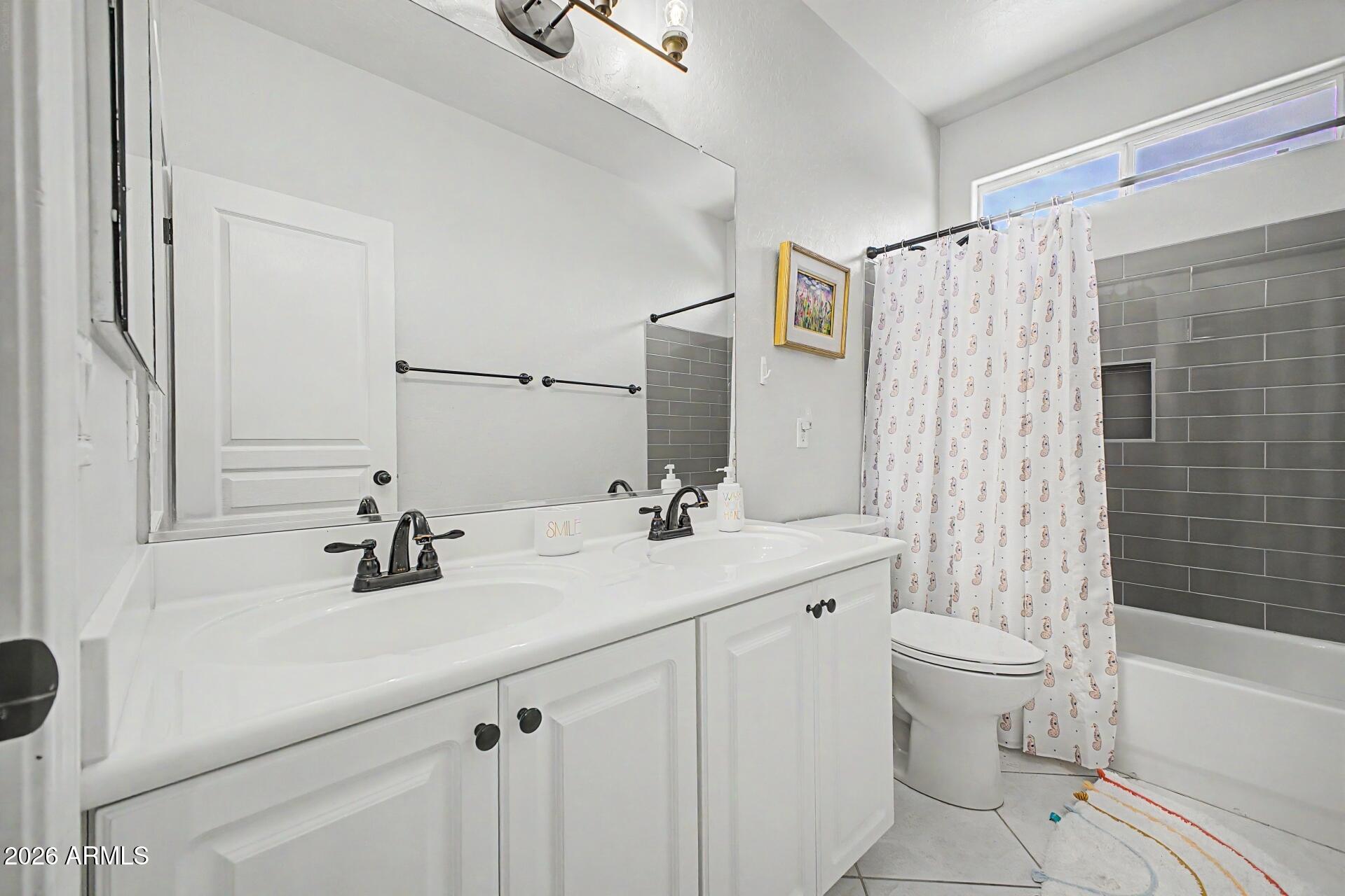 HIGLEY GROVES WEST - Residential