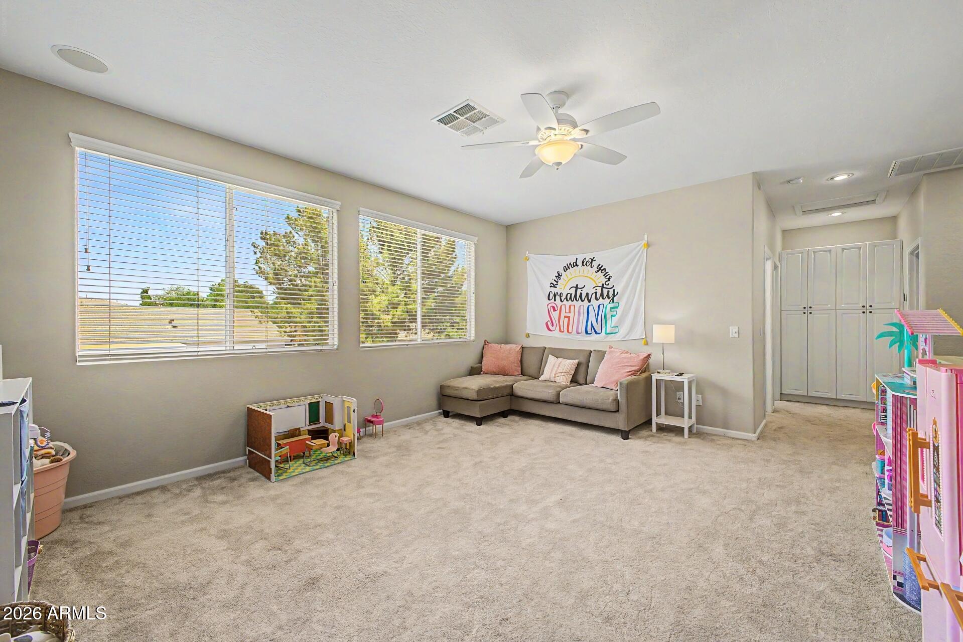 HIGLEY GROVES WEST - Residential