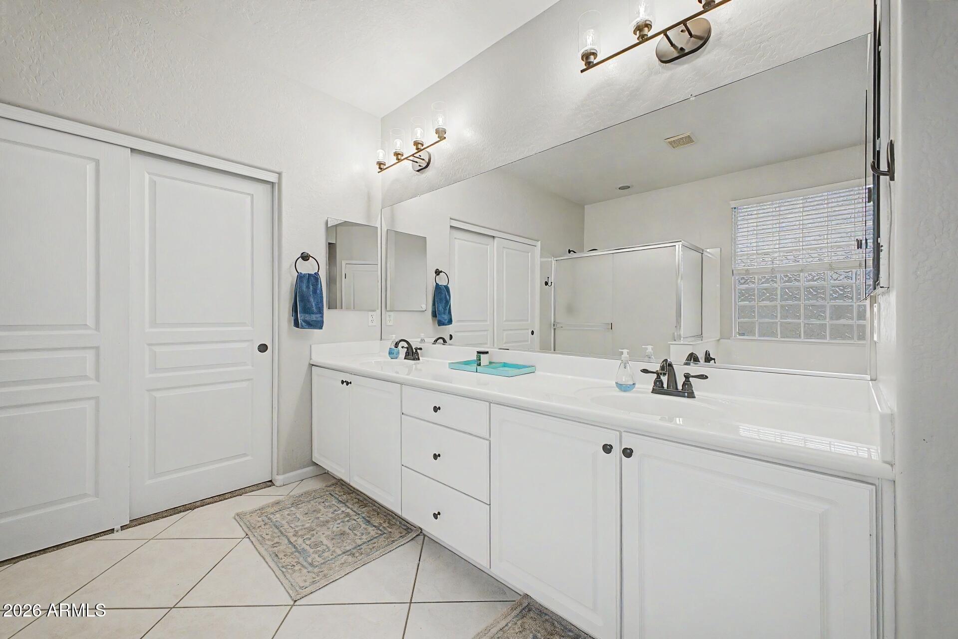 HIGLEY GROVES WEST - Residential