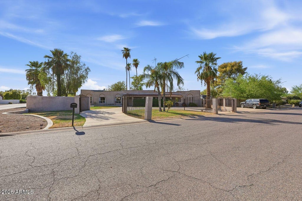 Photo of 6150 E Sweetwater Avenue, Scottsdale, AZ 85254 (MLS # 7070907)
